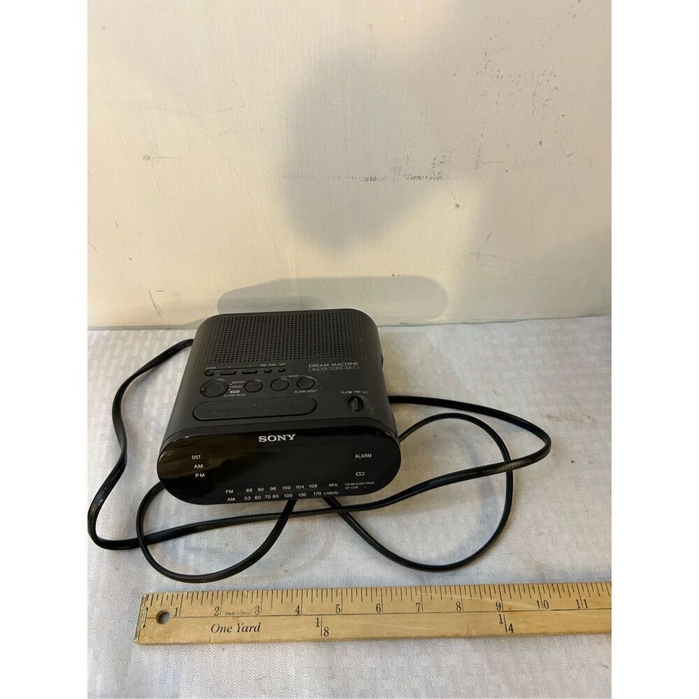 Sony Dream 1CF-C218 machine clock radio‎ alarm 6"x6"